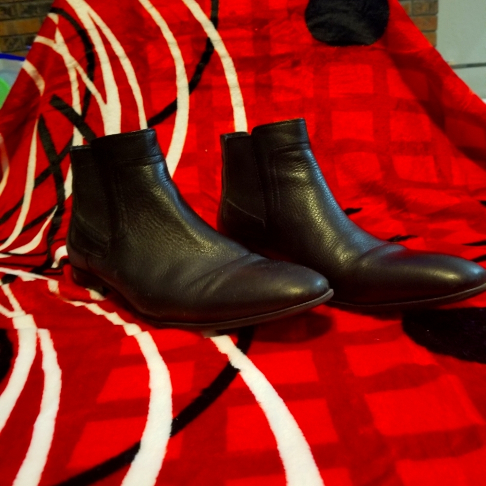Calvin Klein Chelsea Clarke Boots sz 9 1/2